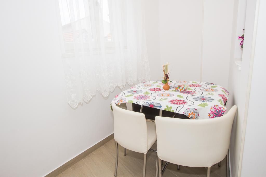 שיבניק Aurora Apartments מראה חיצוני תמונה